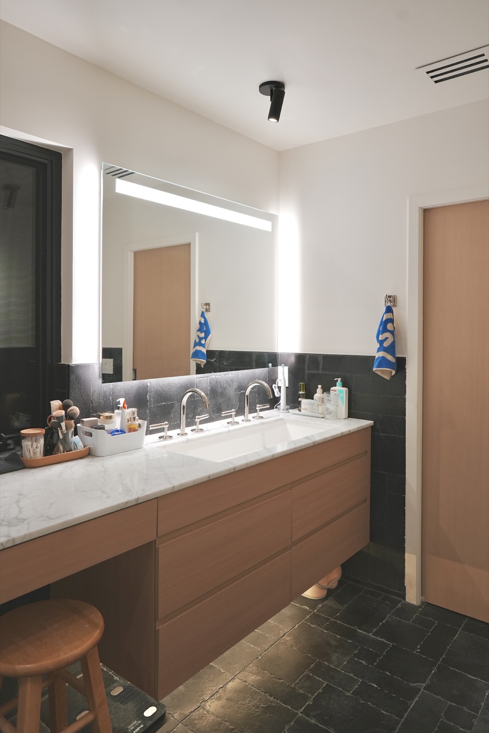 Primary Bath in the Sunnyslope project, view 5